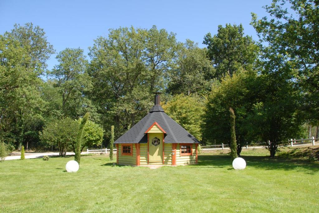 Hotel - Restaurant Le Moulin De Villiers Nouan-le-Fuzelier ภายนอก รูปภาพ