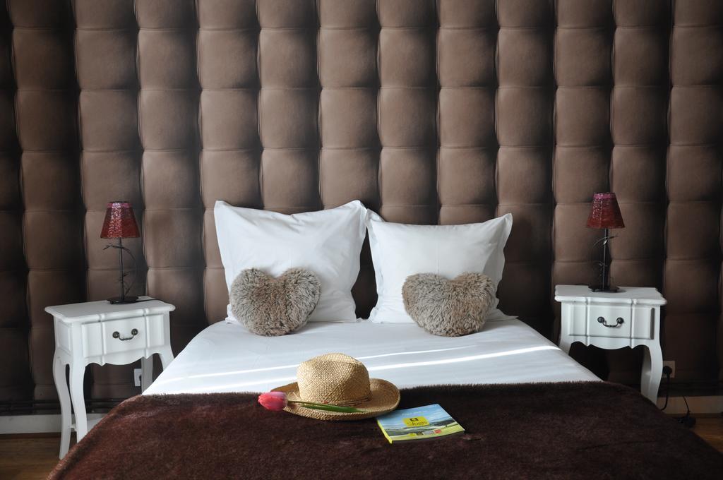 Hotel - Restaurant Le Moulin De Villiers Nouan-le-Fuzelier ภายนอก รูปภาพ