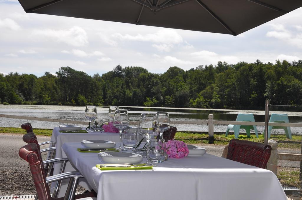 Hotel - Restaurant Le Moulin De Villiers Nouan-le-Fuzelier ภายนอก รูปภาพ