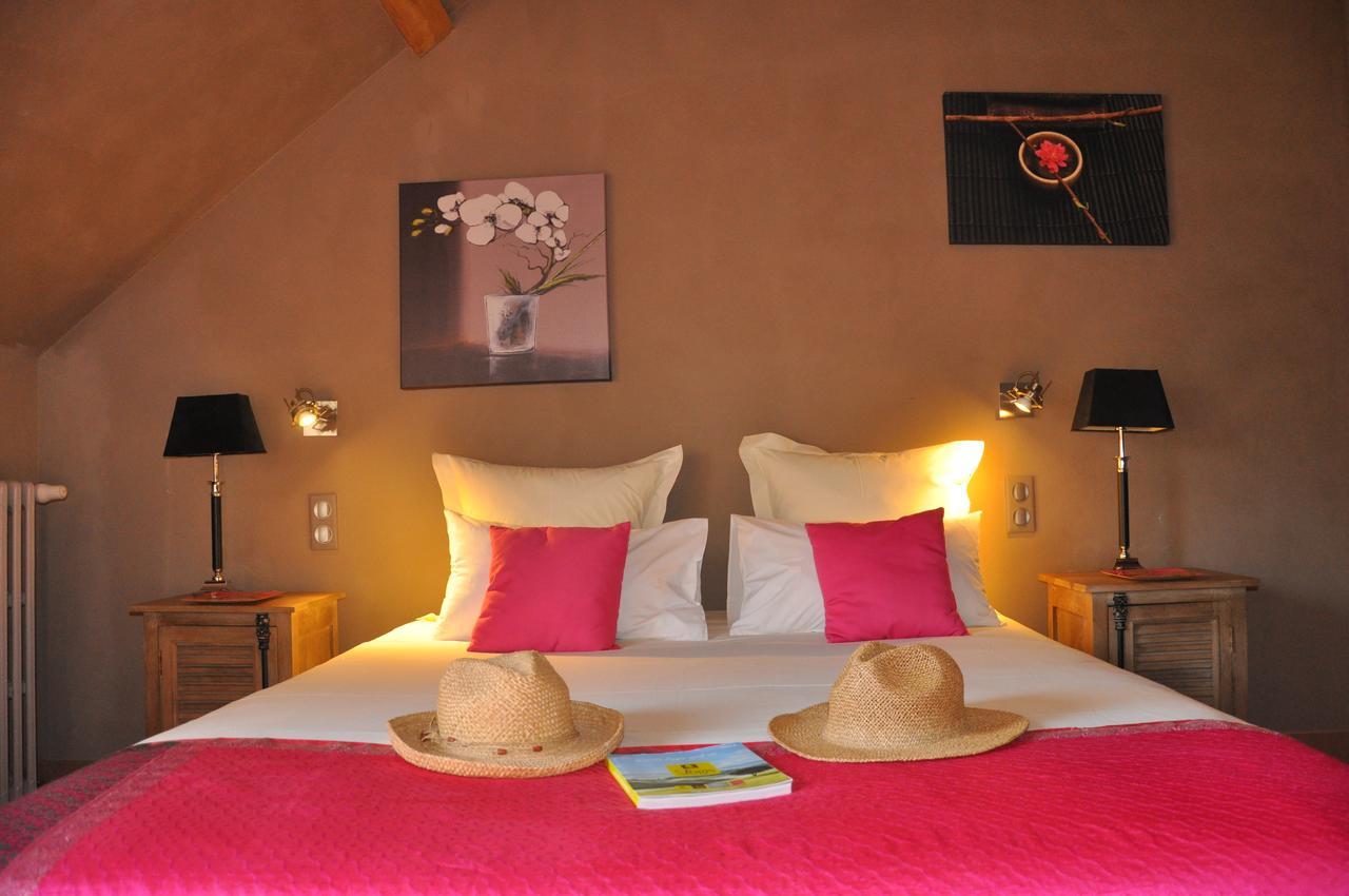 Hotel - Restaurant Le Moulin De Villiers Nouan-le-Fuzelier ภายนอก รูปภาพ